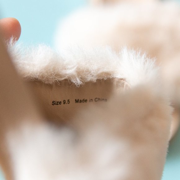 Dolce Vita Gaia Creamy White Faux Fur Slip On Slide Sandals Size 9.5 - Picture 3 of 5